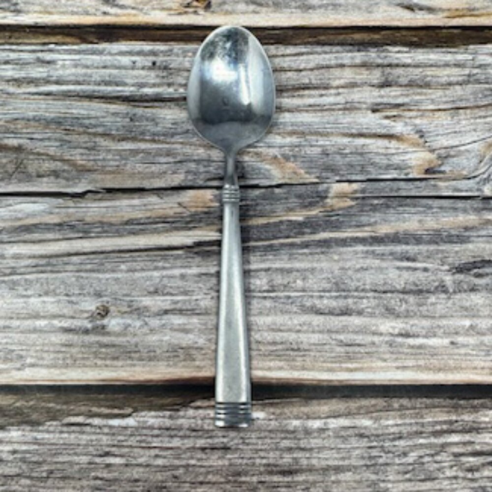 Pfaltzgraff linear stainless steel oval soup spoons tablespoons1 Piece​